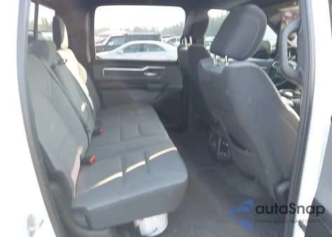 2023 Ram 1500 Big Horn 4X4 5'7 Box z USA, uszkodzony, nr VIN 1C6RRFFG7PN530846